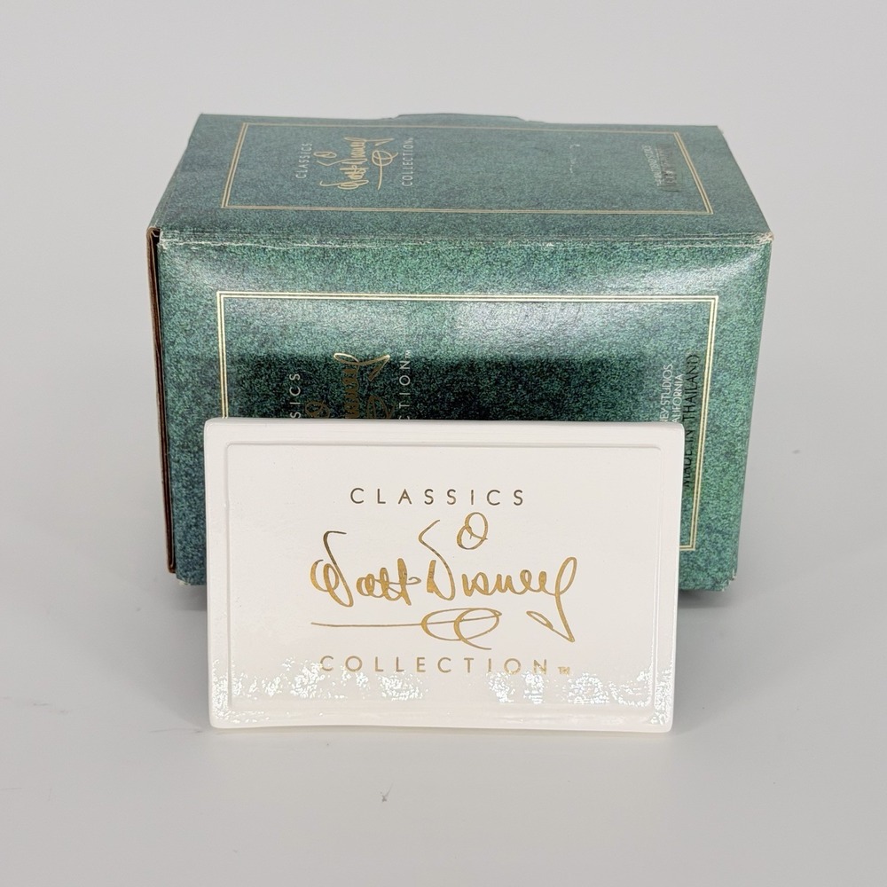 WDCC Walt Disney Classics Collection Dealer Plaque Ivory Porcelain Gold Logo New